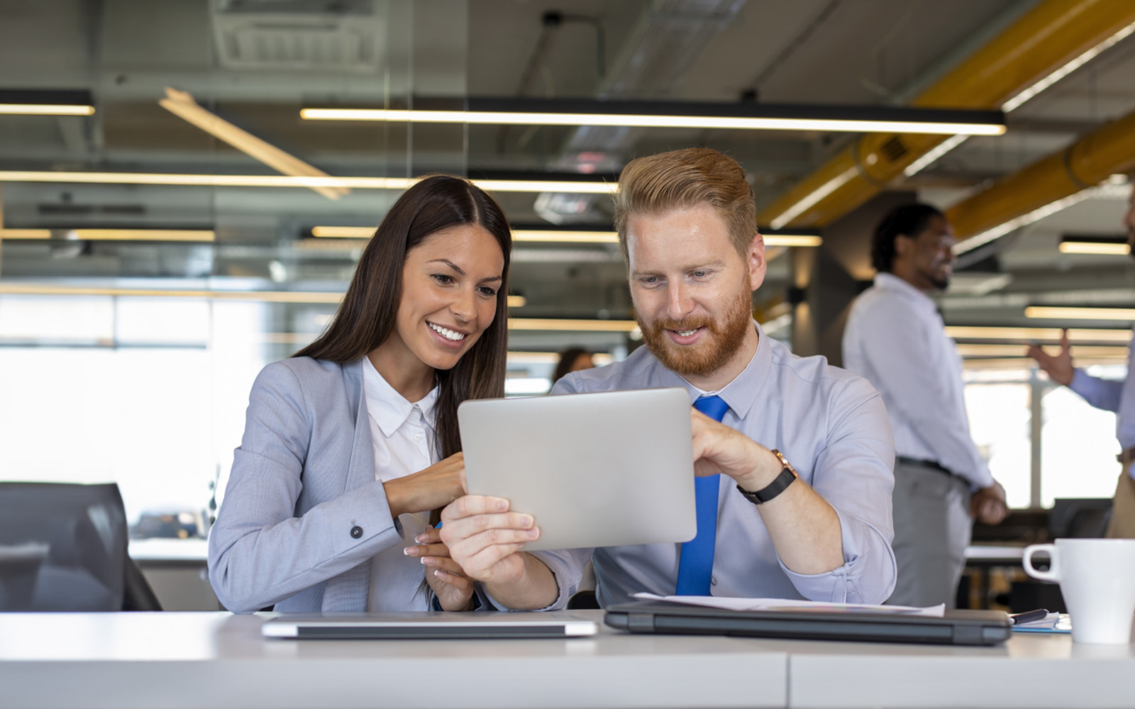 business-duo-brainstorming-the-session-1192371977