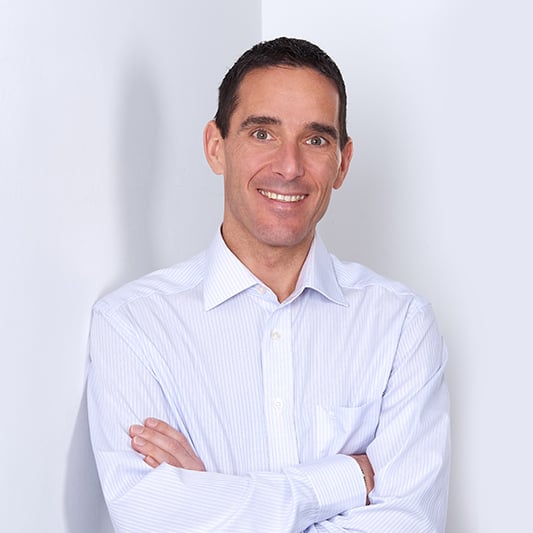 Christian Sperlich Porträt mit weißem Hemd