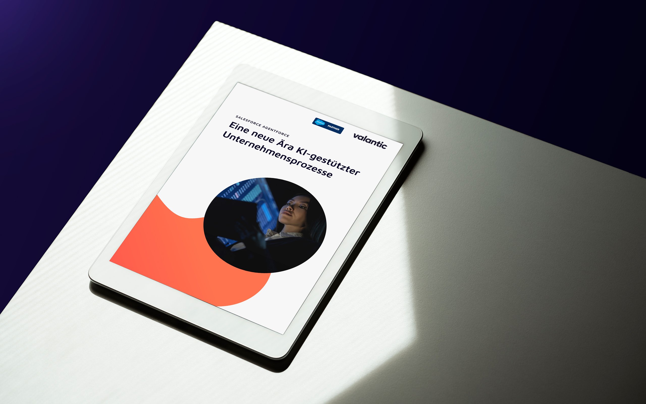 Mockup: Whitepaper | Agentforce: Eine neue Ära KI-gestützter Unternehmensprozesse