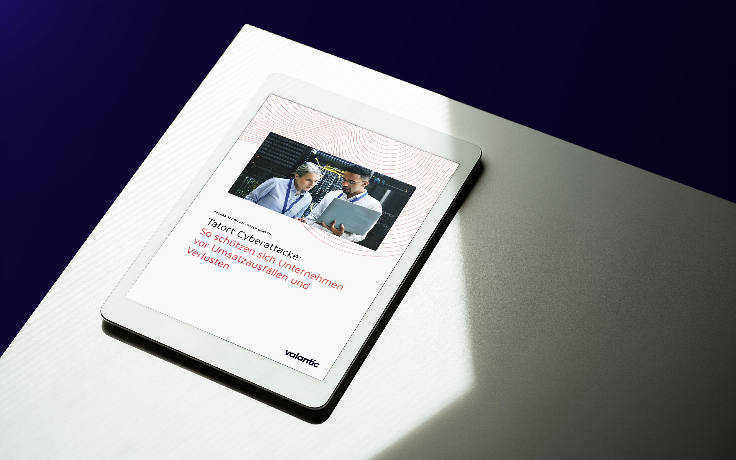 Mockup_Whitepaper Cyberattacke_de